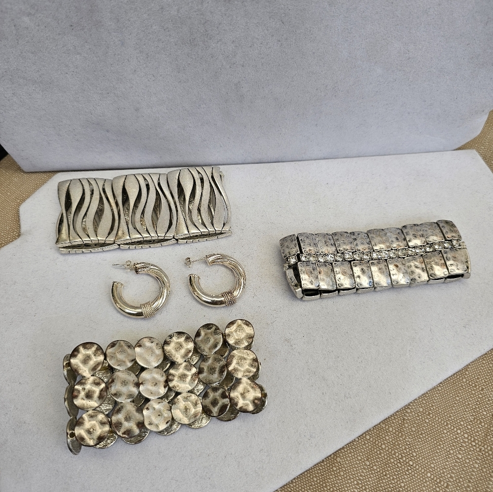 925 Earrings with Chunky Silvertone Stretch Bracelets SET! - Picture 2 of 12